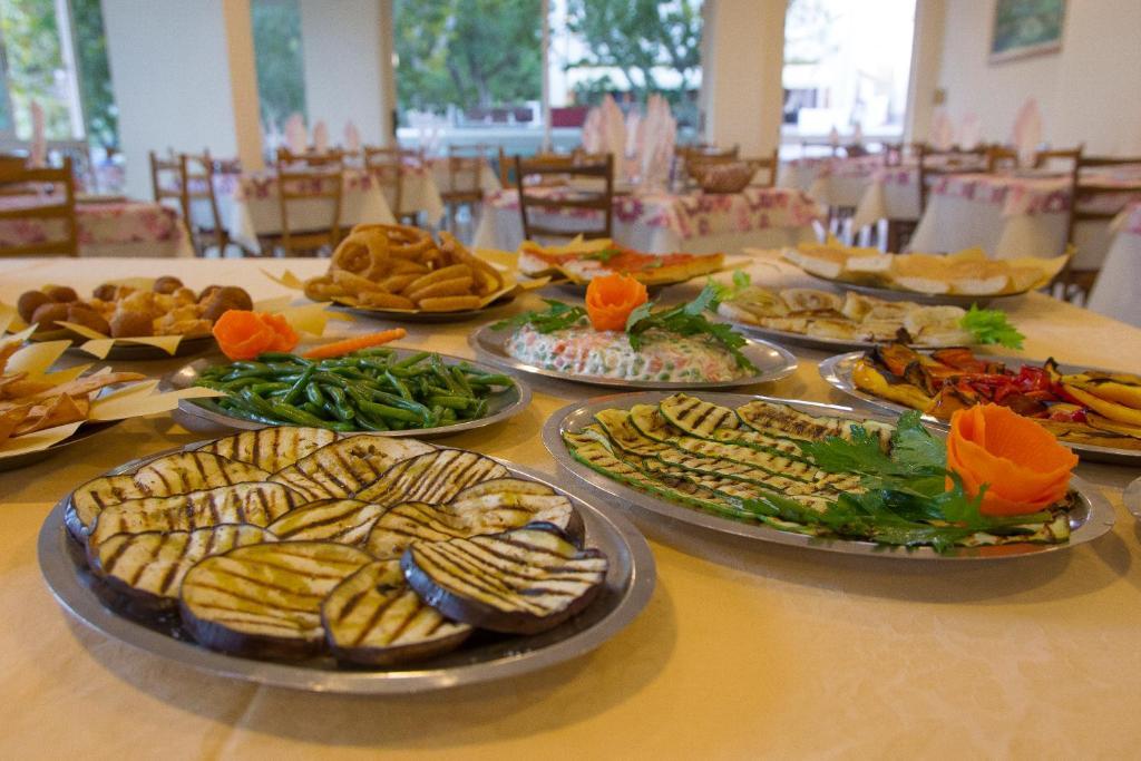 Hotel Astoria ميسانو ادرياتيكو المظهر الخارجي الصورة